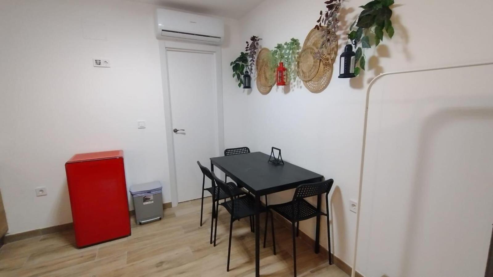 Apartamentos Marques Аліканте Екстер'єр фото